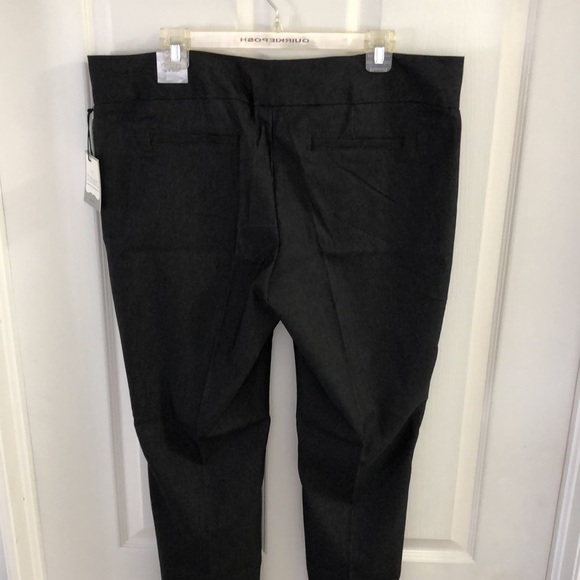Maurices Ladies NWT Dress Pants Size 15/16 Dark Grey 10/10 - Picture 2 of 9